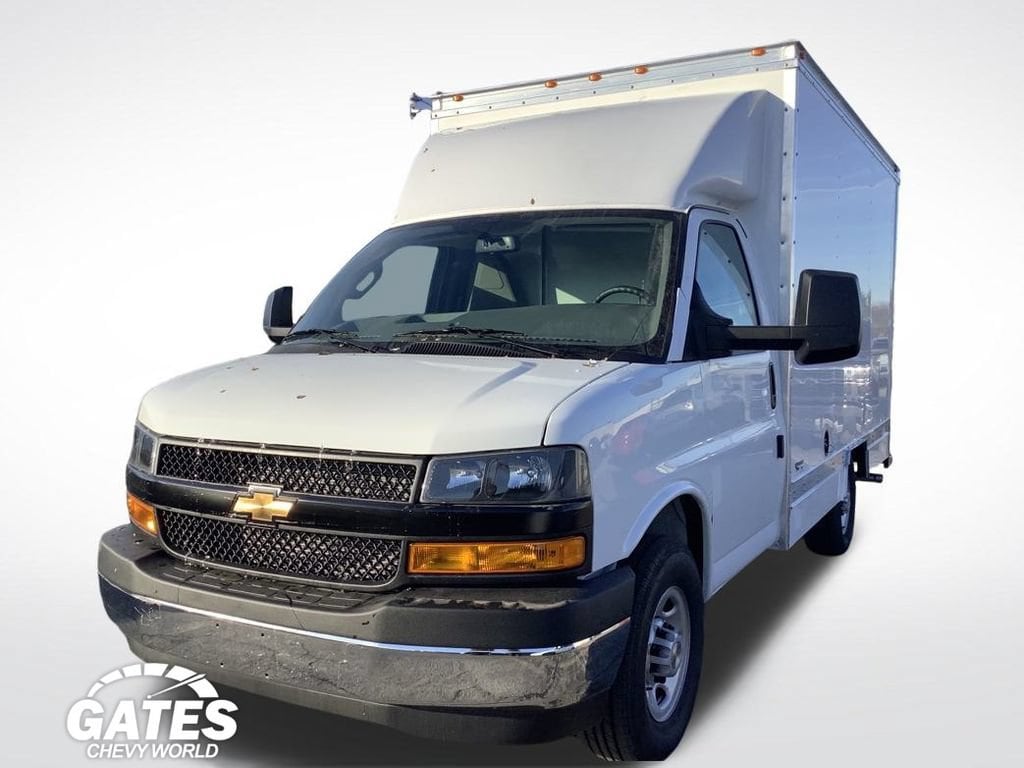 New 2024 Chevrolet Express Cutaway 3500 1WT Cutaway Van