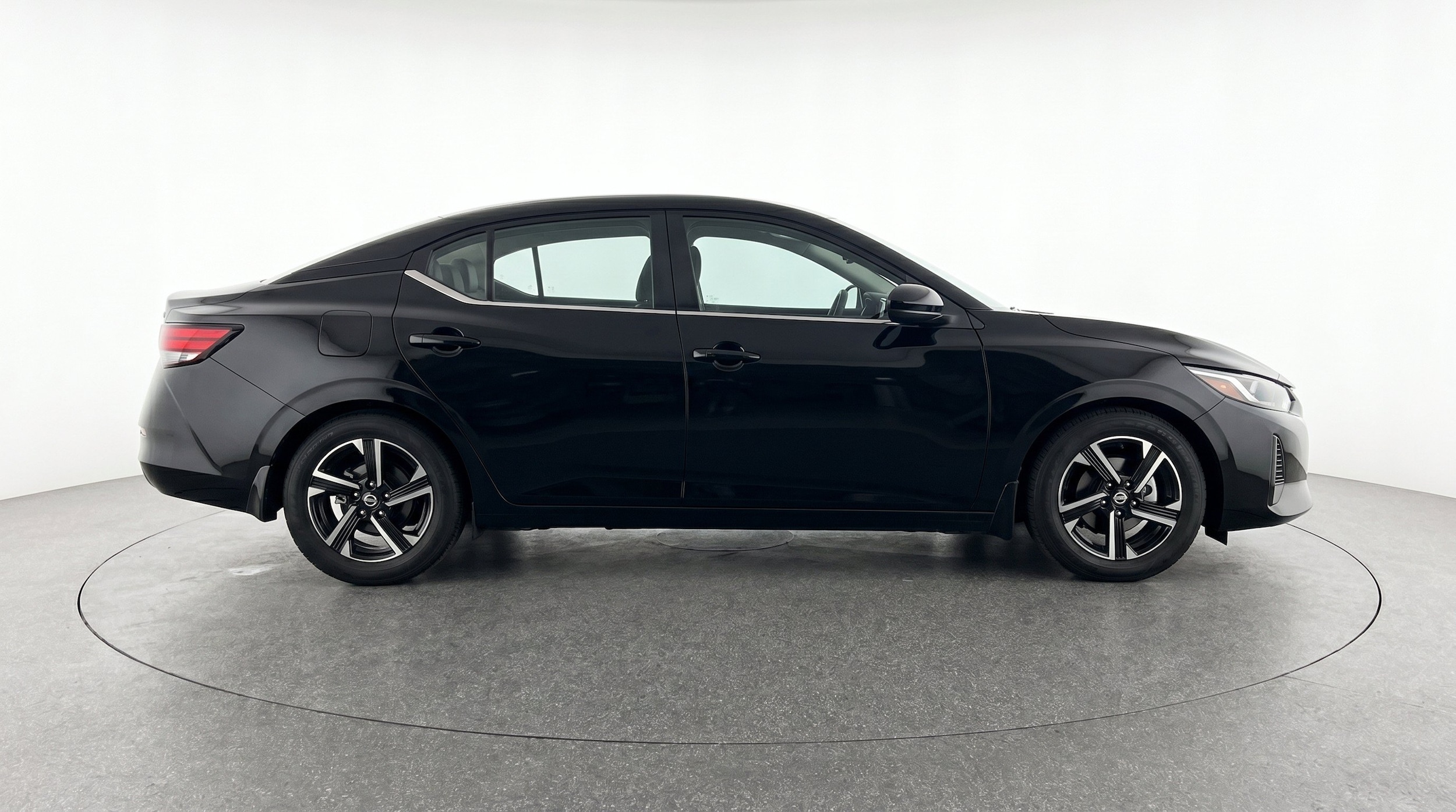 Thumbnail: 2024 Nissan Sentra - 10