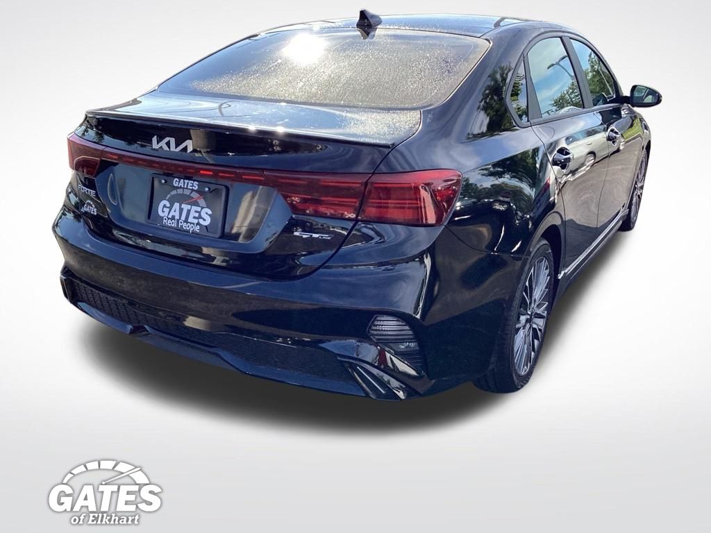 2022 Kia FORTE GT-Line - Photo 11