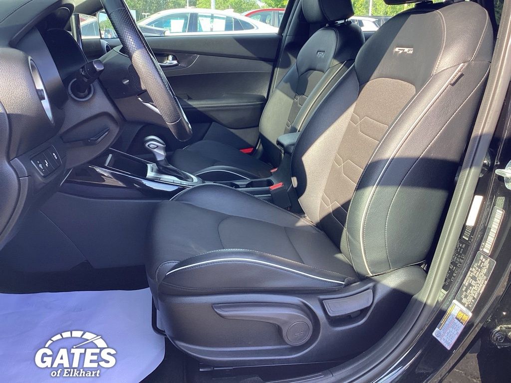 2022 Kia FORTE GT-Line - Photo 13