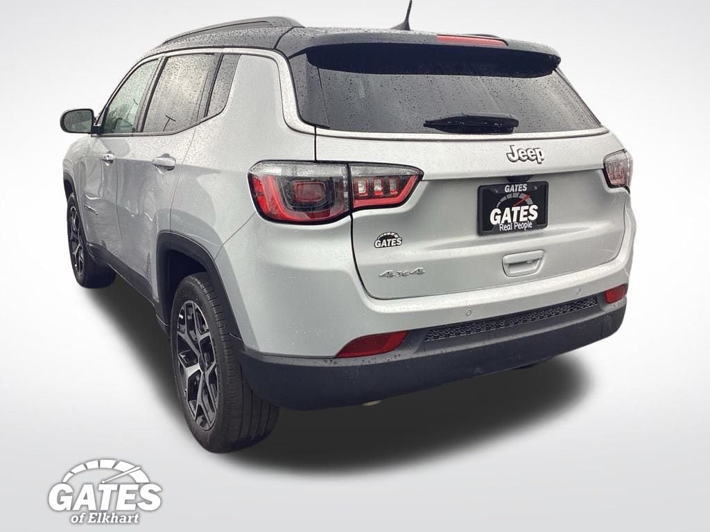 2025 Jeep Compass Limited - Photo 9
