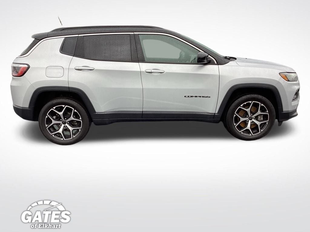 2025 Jeep Compass Limited - Photo 13