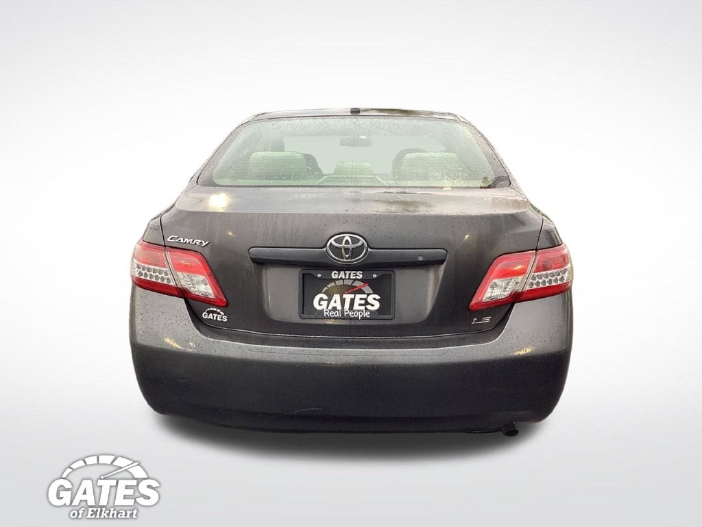 2011 Toyota Camry LE - Photo 7