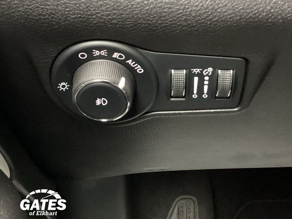 2025 Jeep Compass Limited - Photo 25