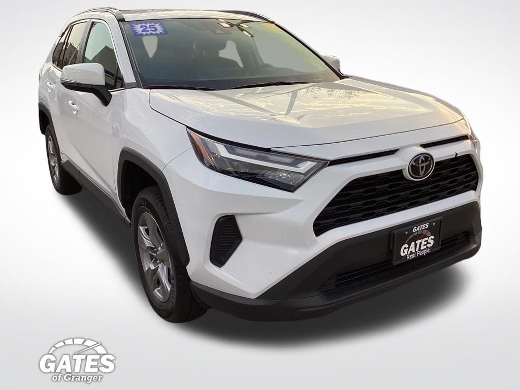 Used 2025 Toyota RAV4 Hybrid XLE SUV