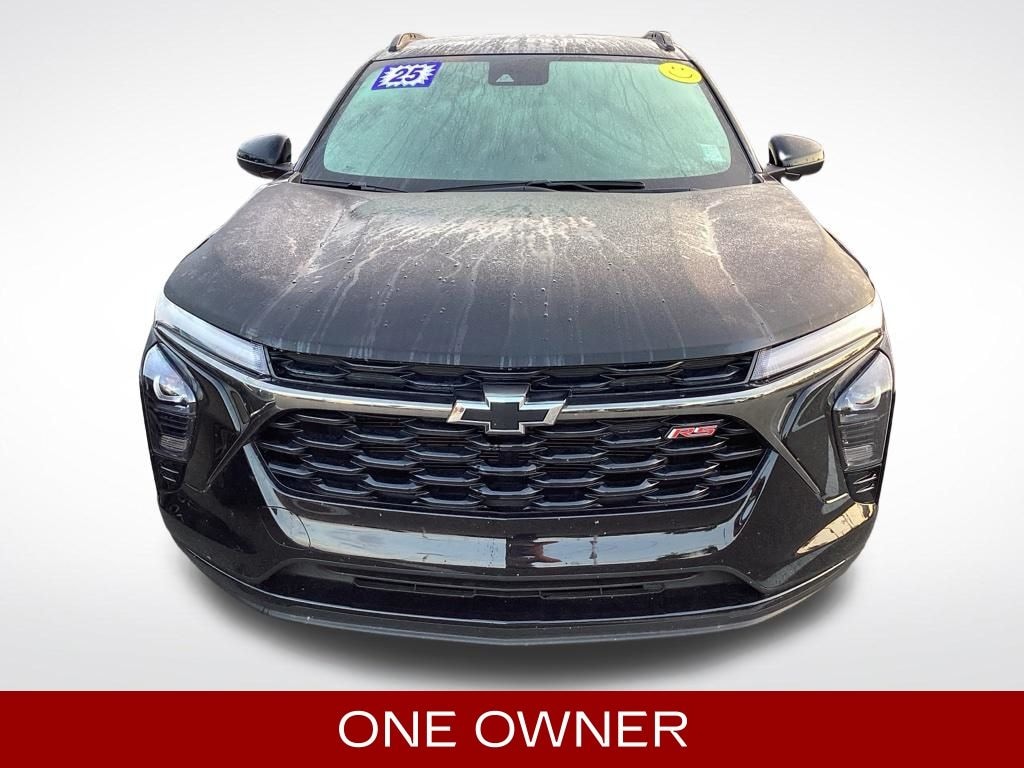 Used 2025 Chevrolet Trax 2RS SUV