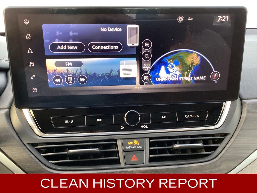 Used 2024 Nissan Altima 2.5 SV Sedan