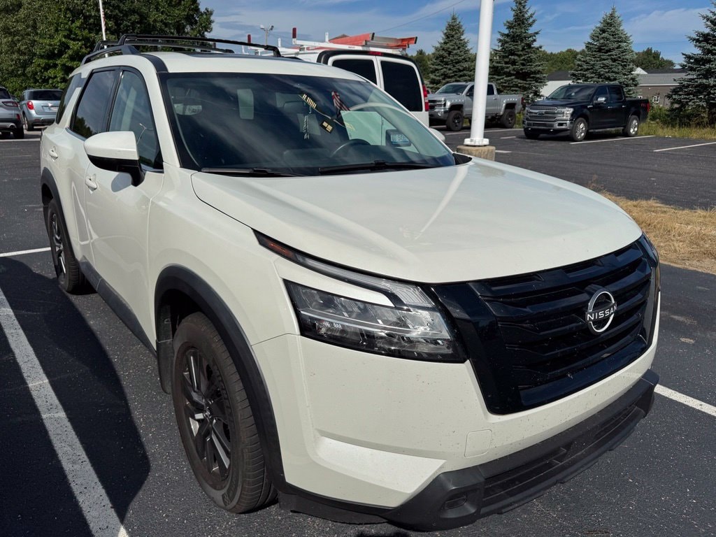 Used 2022 Nissan Pathfinder SV SUV