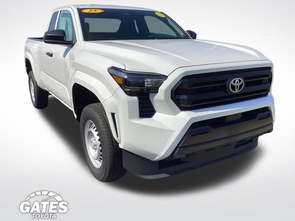 Used 2025 Toyota Tacoma SR Truck