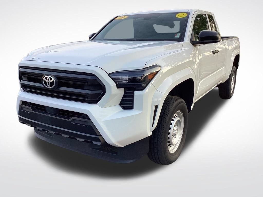 Used 2025 Toyota Tacoma SR Truck