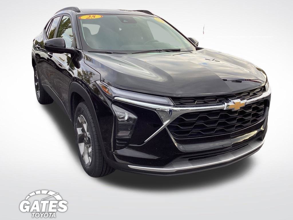 Used 2025 Chevrolet Trax LT Sport Utility