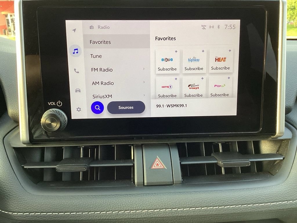 Used 2025 Toyota RAV4 Hybrid XLE Sport Utility