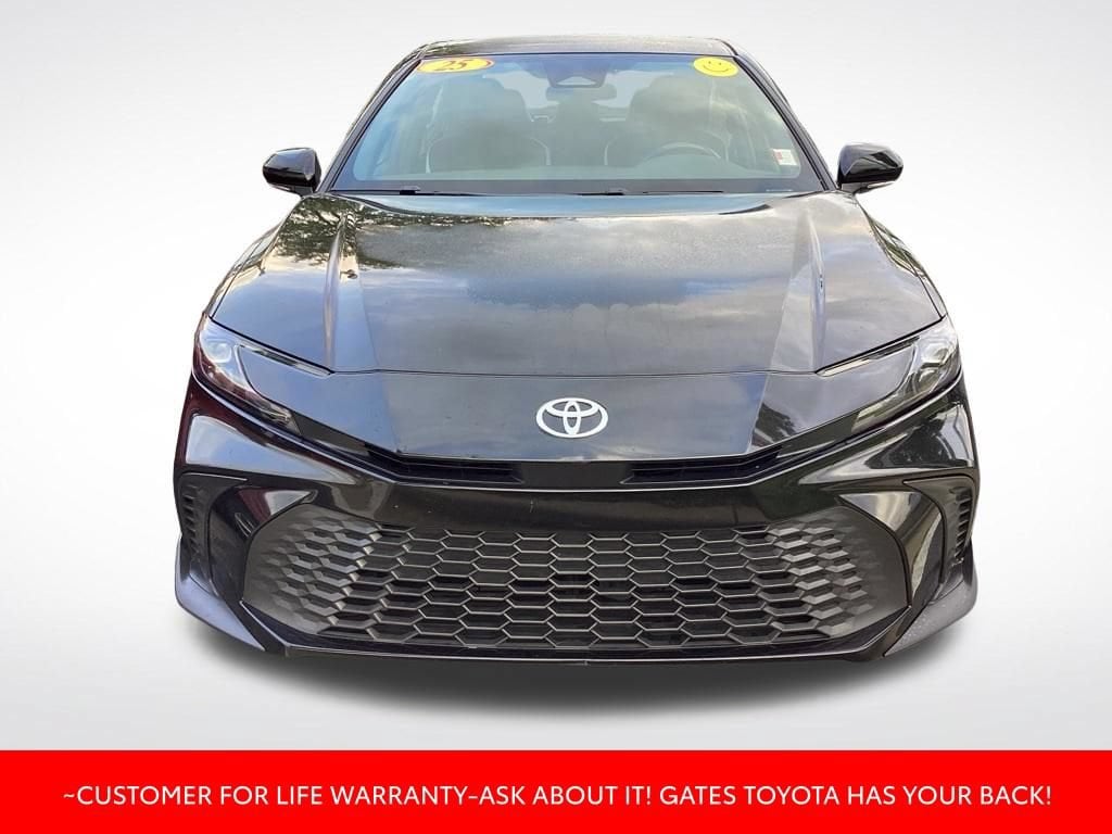 Used 2025 Toyota Camry SE Sedan