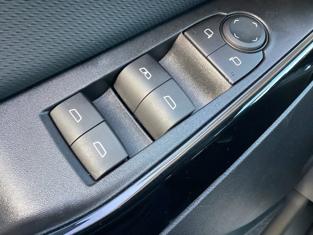 2025 Chevrolet Equinox LT - Photo 20