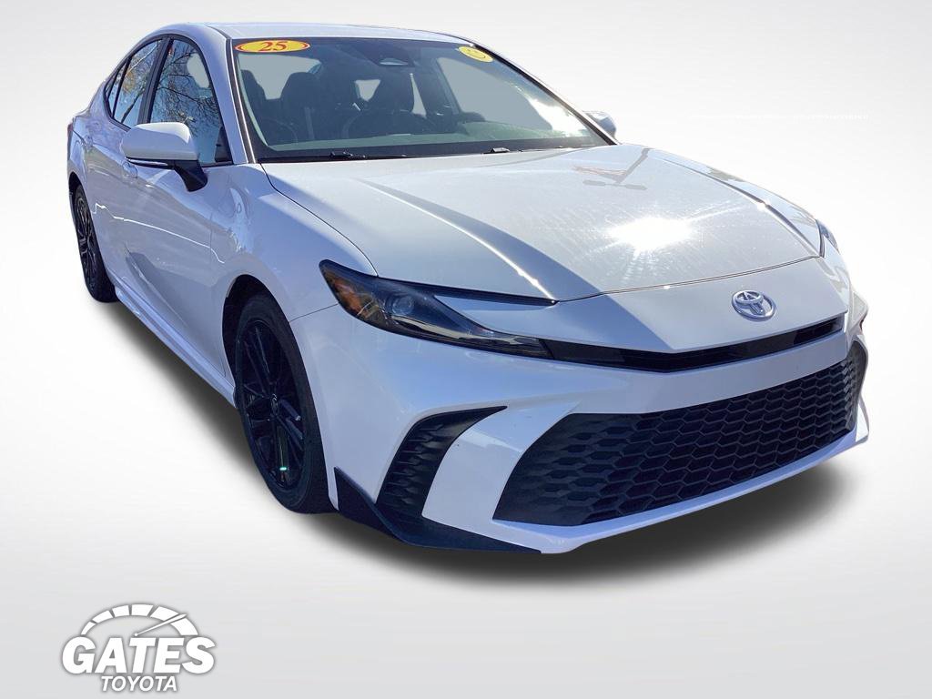 Used 2025 Toyota Camry SE Sedan