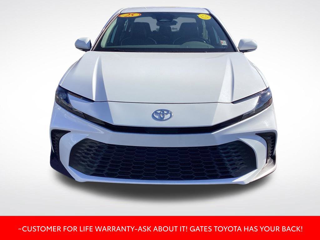 Used 2025 Toyota Camry SE Sedan