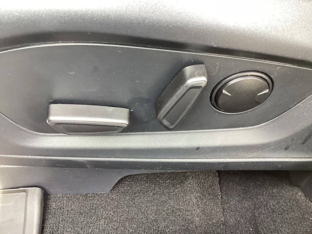 2025 Ford Explorer Active - Photo 15
