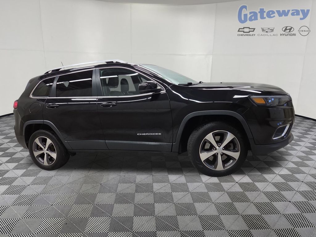2020 Jeep Cherokee