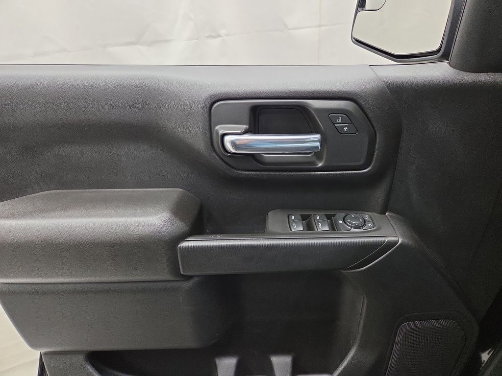 2021 Chevrolet Silverado 1500 Custom - Photo 17