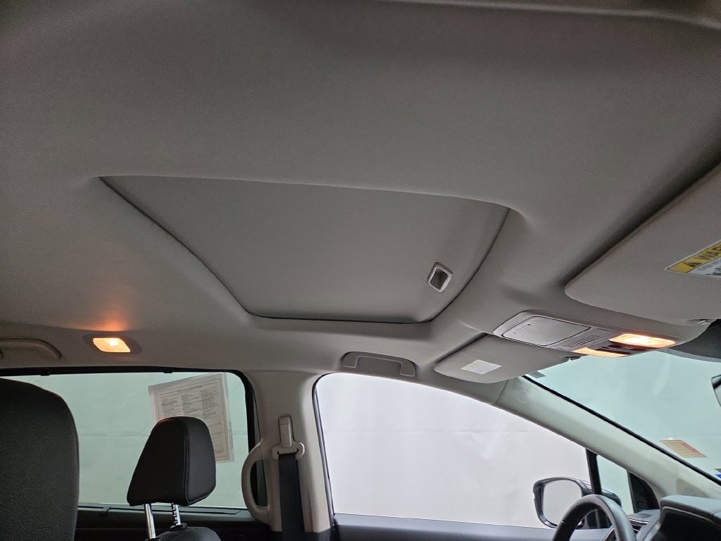 2025 Honda Odyssey EX-L - Photo 12