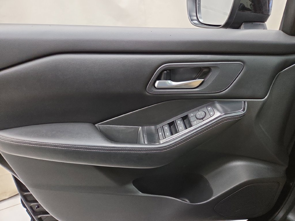 2025 Nissan Rogue SV - Photo 20