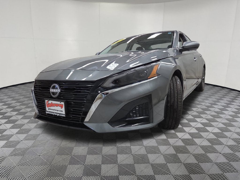 2025 Nissan Altima SV - Photo 7