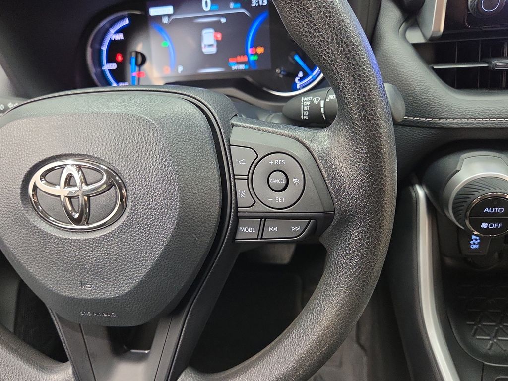 2023 Toyota RAV4 Woodland Edition - Photo 18