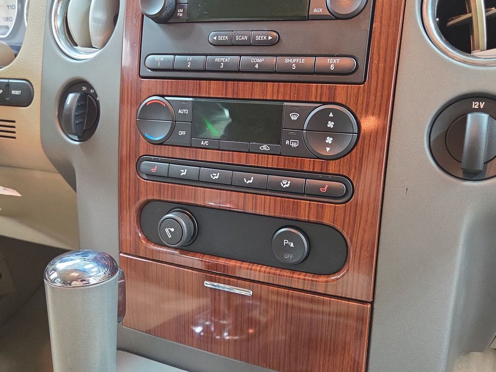 2005 Ford F-150 XLT - Photo 14