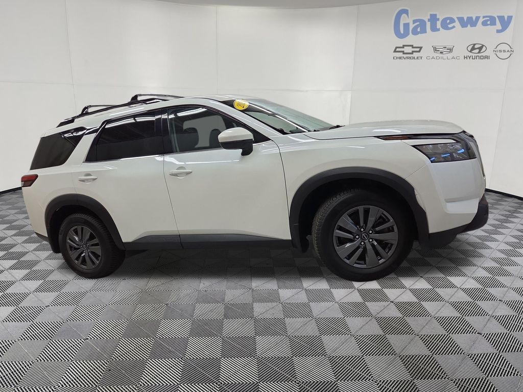 Used 2024 Nissan Pathfinder SV SUV