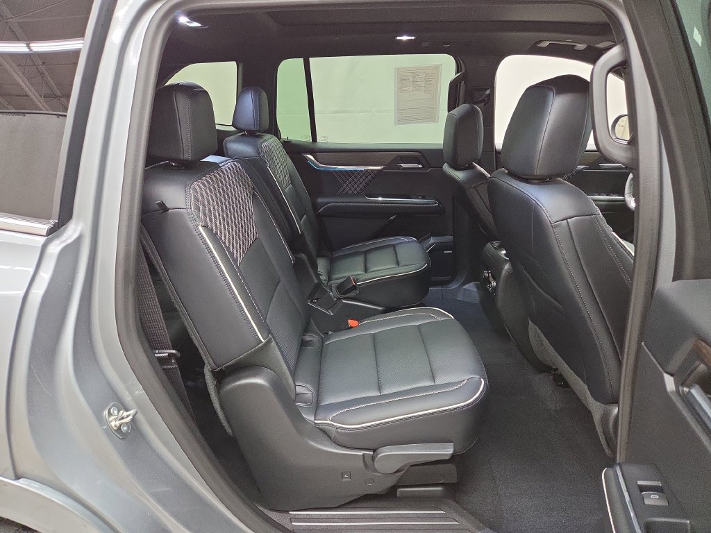 2024 GMC Acadia Denali - Photo 11