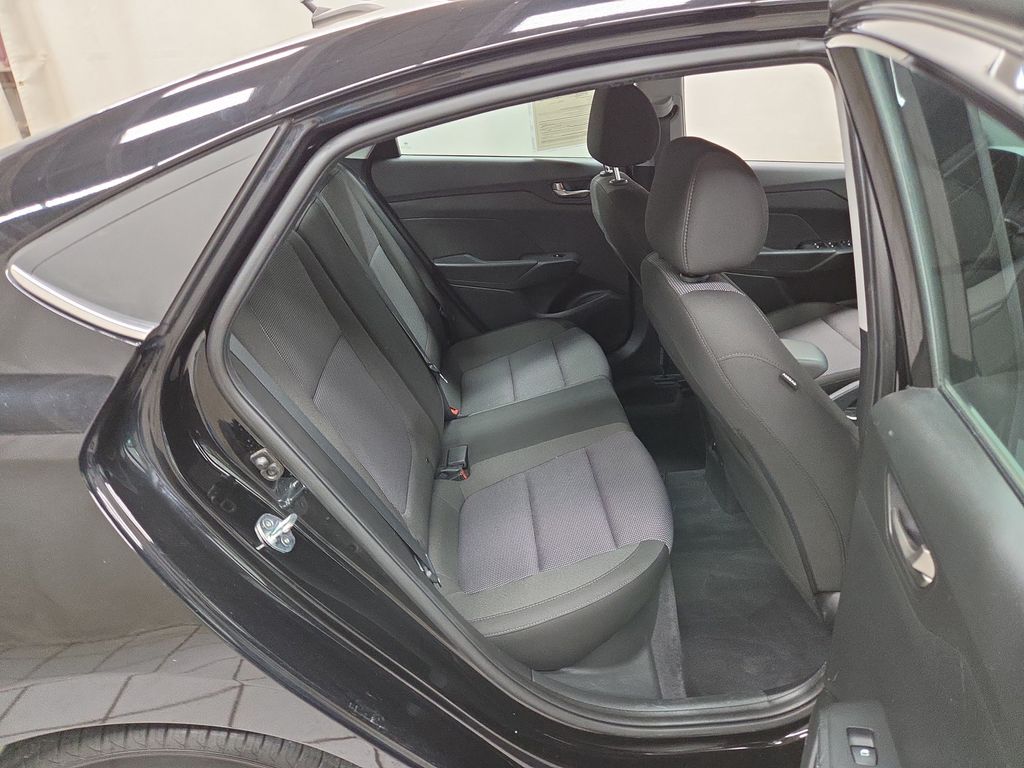 2022 Hyundai Accent SEL - Photo 9