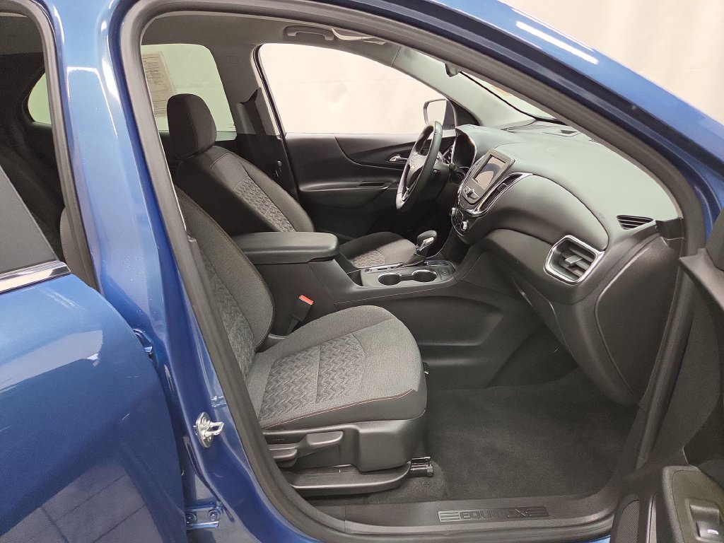 2024 Chevrolet Equinox LT - Photo 12