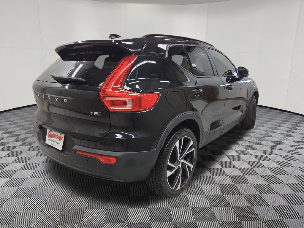 Used 2021 Volvo XC40 R-Design SUV