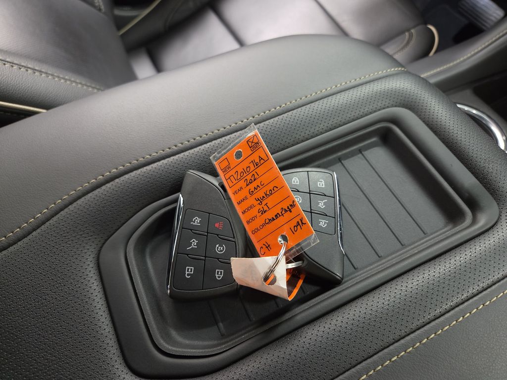 2021 GMC Yukon SLT - Photo 14