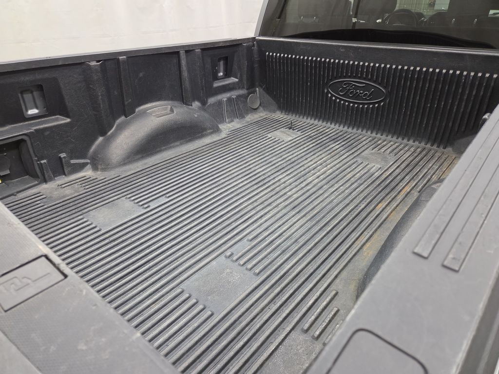 2022 Ford F-150 XLT - Photo 9