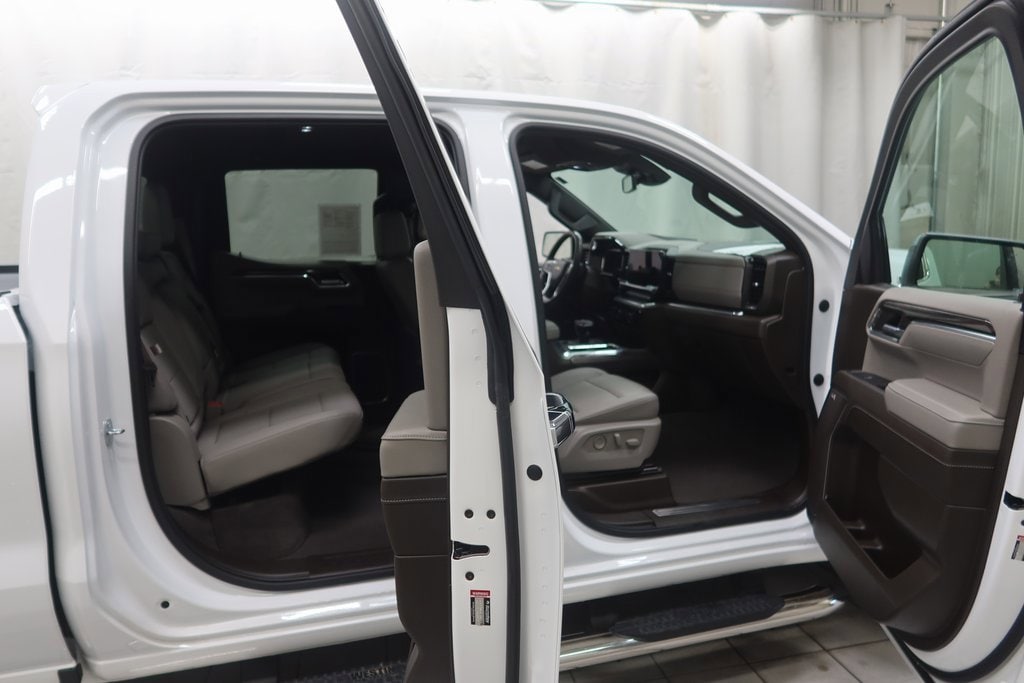 2023 Chevrolet Silverado 1500 LTZ - Photo 9