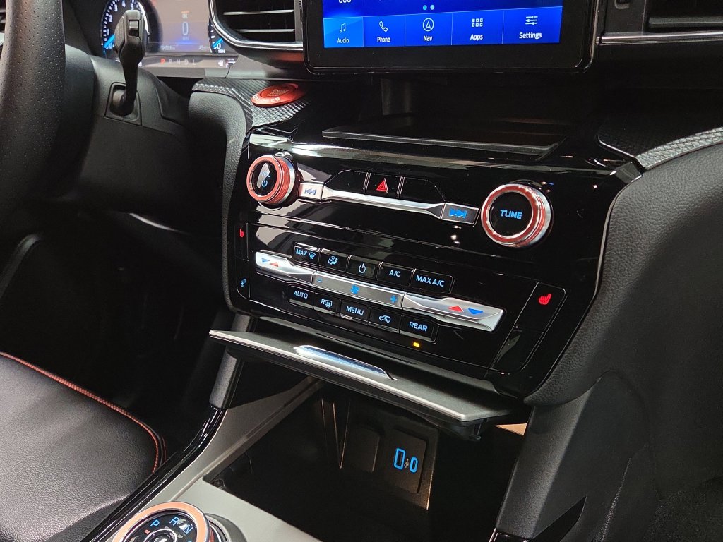 2023 Ford Explorer ST Line - Photo 16