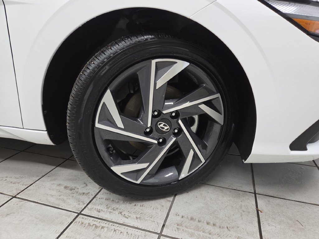 2025 Hyundai Elantra Blue - Photo 8