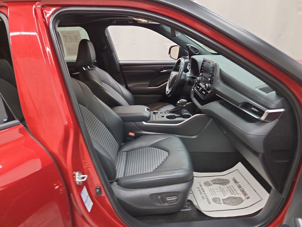 2021 Toyota Highlander XSE - Photo 12