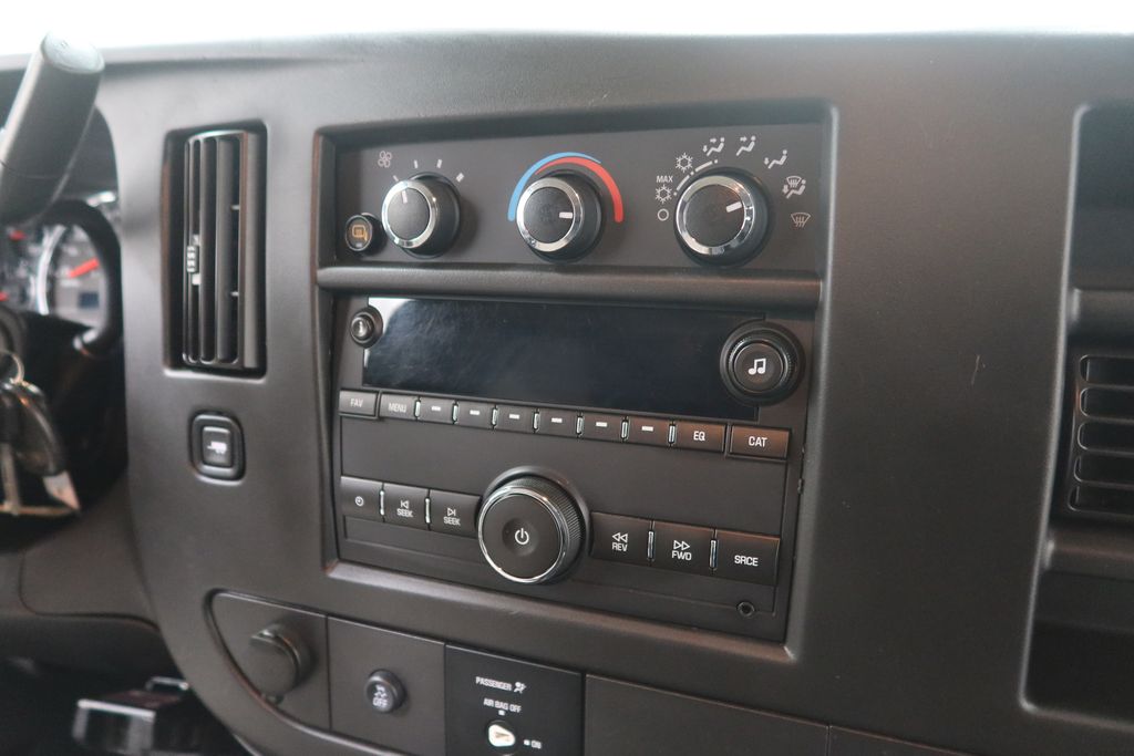 2017 Chevrolet Express Cargo Work Van - Photo 13