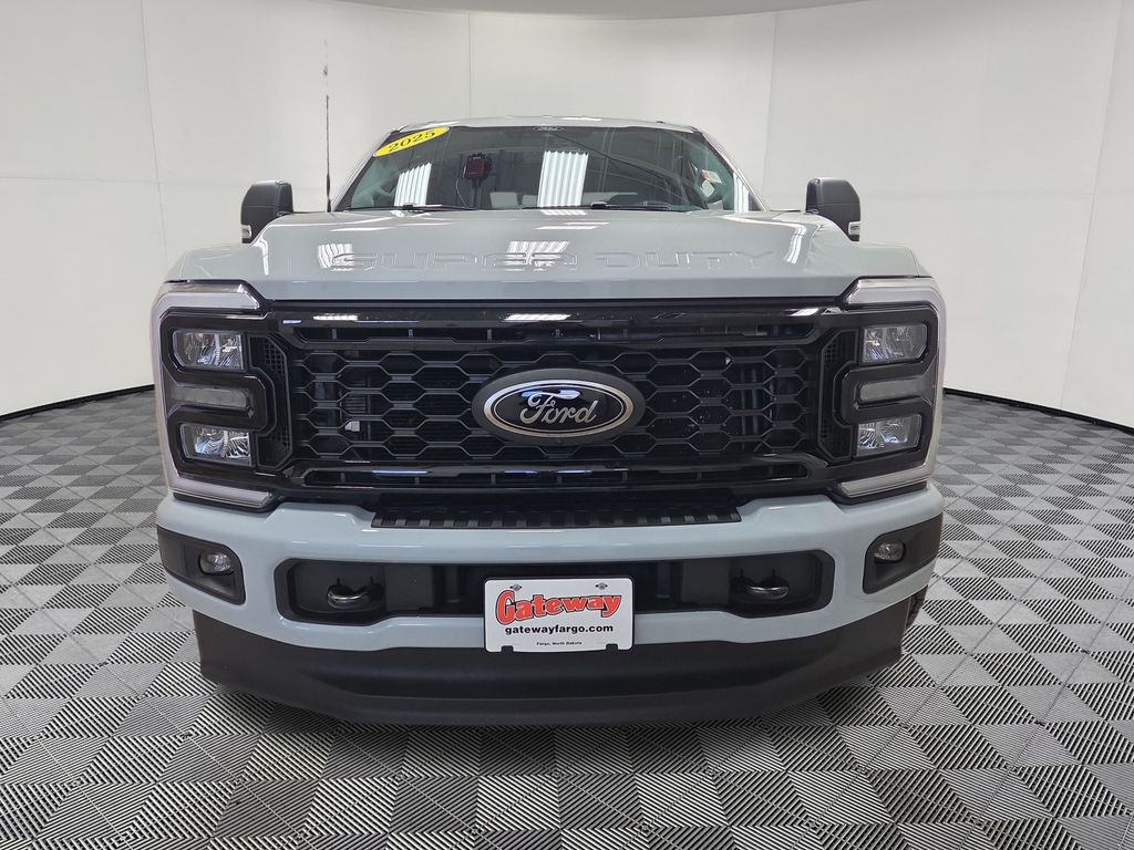 2025 Ford F-350 Super Duty XLT - Photo 7
