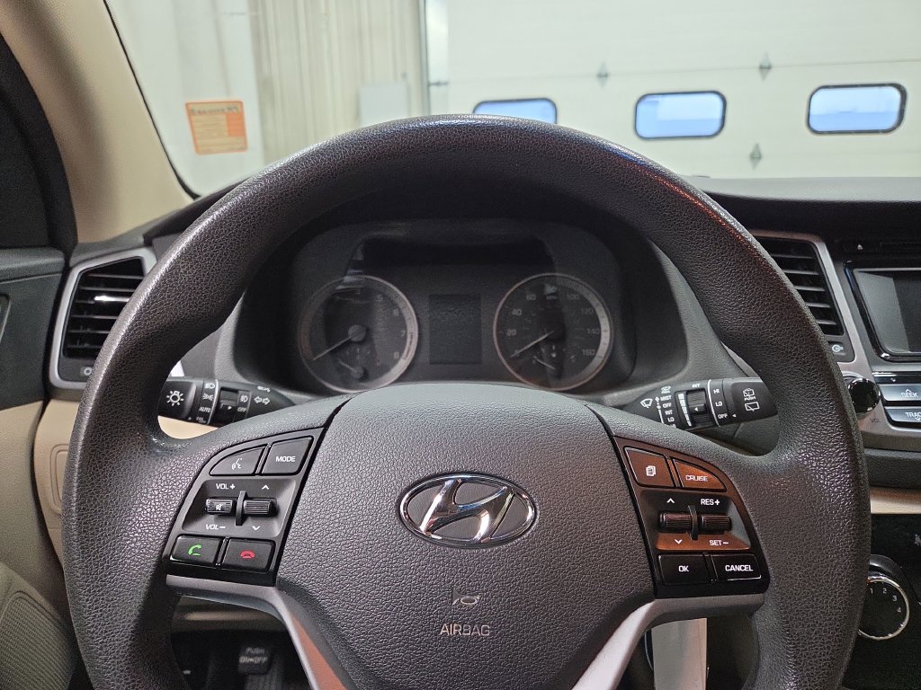 2017 Hyundai Tucson SE - Photo 19
