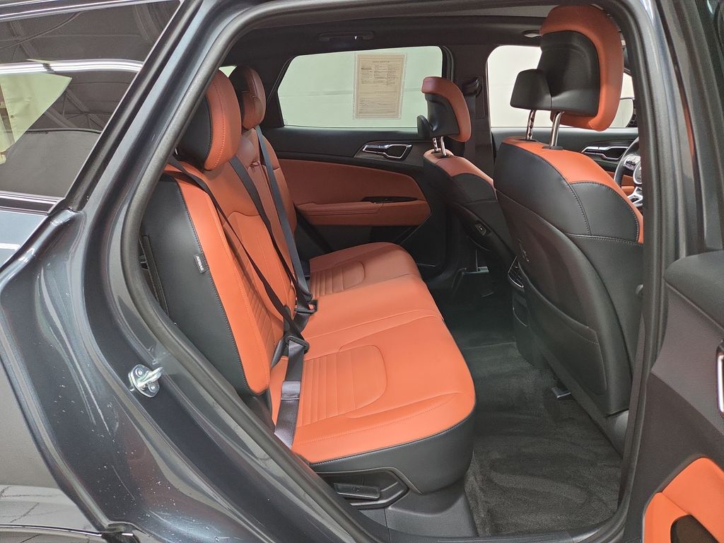 2025 Kia Sportage SX Prestige Hybrid - Photo 11