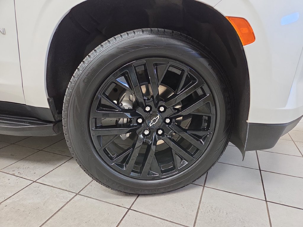 2023 Chevrolet Suburban Premier - Photo 8