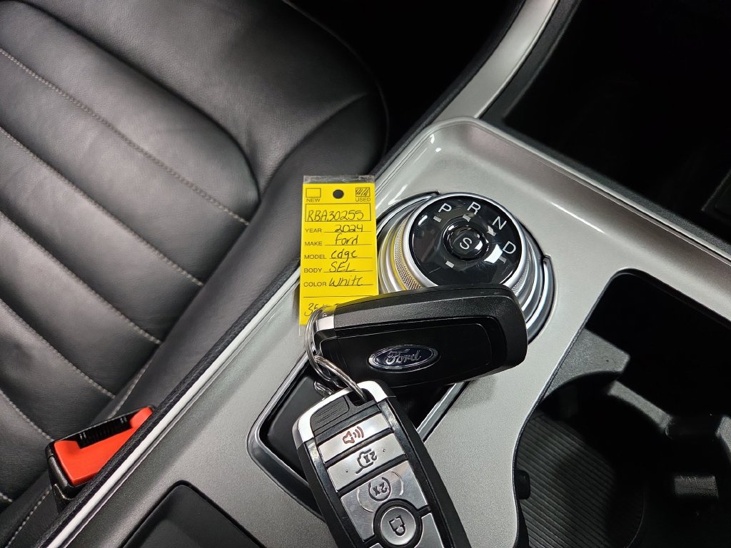 2024 Ford Edge SEL - Photo 14
