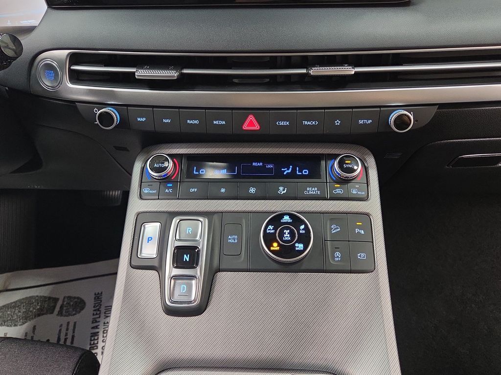 2025 Hyundai Palisade SE - Photo 16