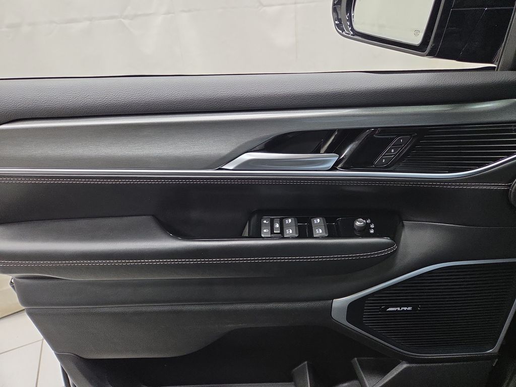 2022 Jeep Wagoneer Series I - Photo 21