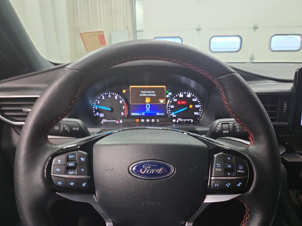 2023 Ford Explorer ST Line - Photo 23
