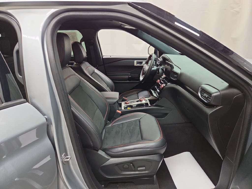2023 Ford Explorer ST Line - Photo 12