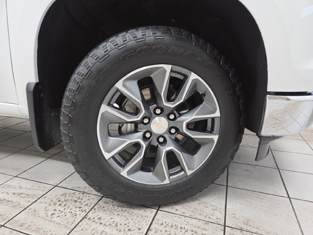 2024 Chevrolet Silverado 1500 LT - Photo 8